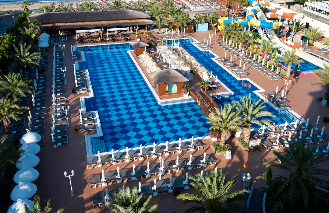 Quattro Beach Spa & Resort-1
